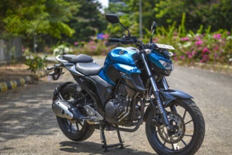 Yamaha की बाइक्स में आई बड़ी खामी, कंपनी ने वापस मंगाई हज़ारों यूनिट्स Yamaha की बाइक्स में आई बड़ी खामी, कंपनी ने वापस मंगाई हज़ारों यूनिट्स