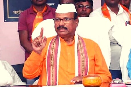 उद्धव ठाकरे से मिलने 'मातोश्री' पहुंचे नाराज मंत्री अब्दुल सत्तार उद्धव ठाकरे से मिलने 'मातोश्री' पहुंचे नाराज मंत्री अब्दुल सत्तार