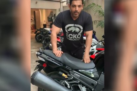 जॉन अब्राहम के पास हैं ये महंगी बाइक्स, वीडियो पोस्ट कर दिखाया कलेक्शन जॉन अब्राहम के पास हैं ये महंगी बाइक्स, वीडियो पोस्ट कर दिखाया कलेक्शन