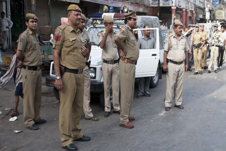 दिल्ली पुलिस ने अपने एक सब-इंसपेक्टर और दो सिपाहियों को सस्पेंड कर दिया है. (FILE PHOTO)