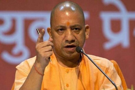 योगी सरकार ने पीएफआई के खिलाफ शख्त कदम उठाए हैं. (File Photo)