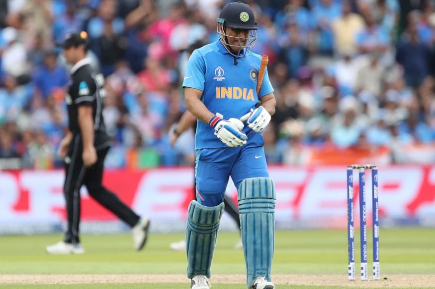 ms dhoni, ms dhoni run out, cricket world cup, bcci, indian cricket team, एमएस धोनी, क्रिकेट, वर्ल्ड कप, क्रिकेट, स्पोर्ट्स न्यूज