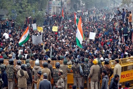 CAA Protest: उत्तर प्रदेश में SP सांसद शफीकुर्रहमान बर्क सहित 17 के खिलाफ FIR दर्ज CAA Protest: उत्तर प्रदेश में SP सांसद शफीकुर्रहमान बर्क सहित 17 के खिलाफ FIR दर्ज