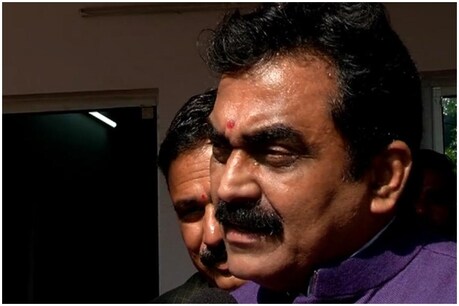 भाजपा प्रदेश अध्यक्ष राकेश सिंह ने कमलनाथ सरकार पर साधा निशाना.