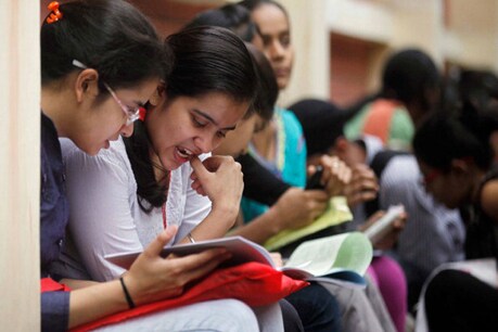 DU Admission 2020: इस साल जल्द आ जाएंगे एडमिशन फार्म, प्रक्रिया होगी पहले से आसान DU Admission 2020: इस साल जल्द आ जाएंगे एडमिशन फार्म, प्रक्रिया होगी पहले से आसान