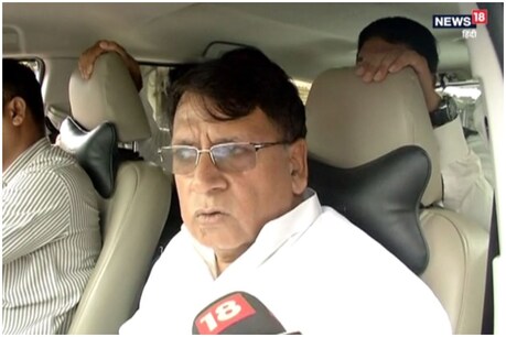 अवैध रेत खनन के मामले में विधायकों की समिति गठित करने को लेकर मंत्री पीसी शर्मा ने ली भाजपा की चुटकी.