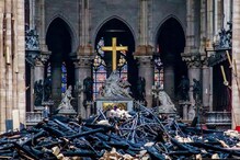 नोट्रे-डेम के पादरी ने कहा- सिर्फ 50% गुंजाइश कि पूरी तरह बचाया जा सके चर्च