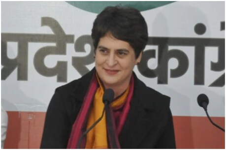प्रेस कांफ्रेंस में प्रियंका गांधी