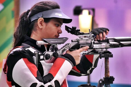 हिमाचल की बेटी जीना ने नेशनल शूटिंग चैंपियनशिप में जीता Gold मेडल, वर्ल्ड रिक़ॉर्ड से चूकी हिमाचल की बेटी जीना ने नेशनल शूटिंग चैंपियनशिप में जीता Gold मेडल, वर्ल्ड रिक़ॉर्ड से चूकी