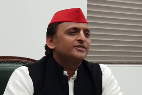 अखिलेश यादव ने की रेप पीड़िता के परिजनों से मुलाक़ात