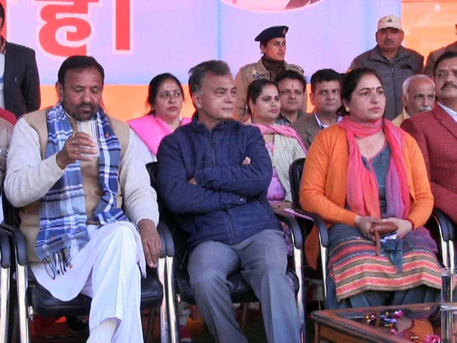 मंडी में सीएम के कार्यक्रम में पहुंचे थे अनिल शर्मा.