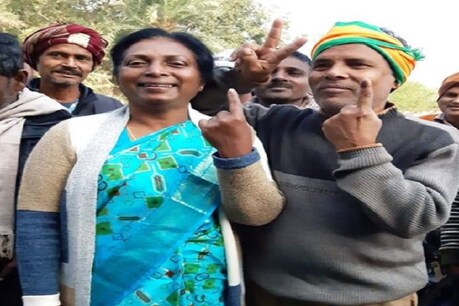 Jharkhand Election Result 2019: दुमका से हेमंत सोरेन ने लुईस मरांडी से पिछली हार का लिया बदला Jharkhand Election Result 2019: दुमका से हेमंत सोरेन ने लुईस मरांडी से पिछली हार का लिया बदला