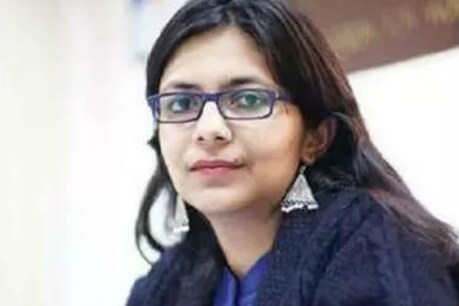 DCW अध्यक्ष स्वाति मालीवाल का चुरा रहा था फोन, रंगे हाथों पकड़ा गया आरोपी DCW अध्यक्ष स्वाति मालीवाल का चुरा रहा था फोन, रंगे हाथों पकड़ा गया आरोपी