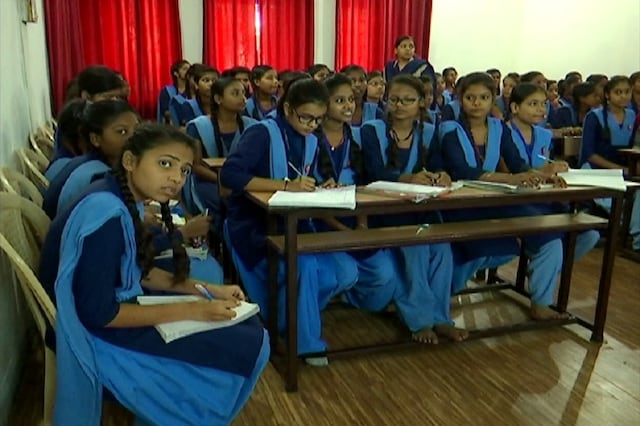 बिहार मैट्रिक परीक्षा: अच्छे मार्क्स के लिए सरकार ने शुरू किया क्रैश कोर्स बिहार मैट्रिक परीक्षा: अच्छे मार्क्स के लिए सरकार ने शुरू किया क्रैश कोर्स