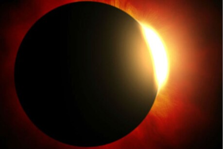 Solar Eclipse 2019: सूर्य ग्रहण में करें ये काम, कम होगा बुरा प्रभाव Solar Eclipse 2019: सूर्य ग्रहण में करें ये काम, कम होगा बुरा प्रभाव
