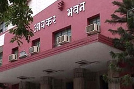 पूर्व जेल अधीक्षक सोमकुंवर की करोड़ों की संपत्ति अटैच, आयकर विभाग की कार्रवाई पूर्व जेल अधीक्षक सोमकुंवर की करोड़ों की संपत्ति अटैच, आयकर विभाग की कार्रवाई