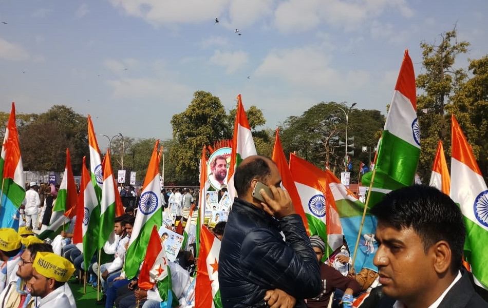  रैली को सफल बनाने के लिए कांग्रेस संगठन ने अपनी पूरी ताकत झौंक रखी है. एनएसयूआई और यूथ कांग्रेस को इस रैली में भीड़ जुटाने का जिम्मा दिया गया है.