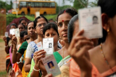 लोकसभा, विधानसभा और निकाय चुनावों में दिल्ली के मतदाताओं का रुख बदलता रहता है.