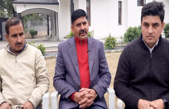सुरेंद्र पाल ने कहा कि ऑस्ट्रेलिया में महिला सुरक्षा के बारे में बताया कि वहां पर देर रात महिलाएं बेखौफ कहीं भी आ जा सकती हैं.