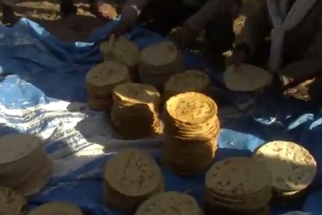 इस शराब पार्टी में आंजनी और झांझर गांव के सैंकडों ग्रामीण शामिल हुए थे.