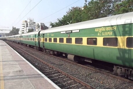 पटरी से उतरी गरीब रथ