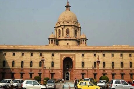 दिल्ली के मौजपुर में CAA और NRC के खिलाफ चल रहे विरोध प्रदर्शन पर गृह मंत्रालय ने कड़ा बयान दिया है.