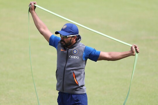 केदार जाधव ने टीम इंडिया के लिए कुल 71 वनडे खेले हैं, जिनमें से 39 में वे छठे नंबर पर खेले. (एपी)