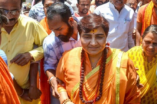 आरएसएस ने नागरिकता संशोधन कानून के समर्थन में रैली निकाली, जिसमें साध्वी प्रज्ञा ठाकुर भी शामिल हुईं (File Photo)