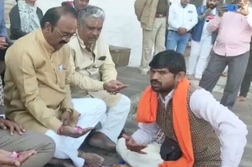 पुष्कर- मध्यप्रदेश विधानसभा के अध्यक्ष नर्मदा प्रसाद प्रजापति ने प्रदेश में खुशहाली और भाईचारे की मनोकामना की. पुष्कर- मध्यप्रदेश विधानसभा के अध्यक्ष नर्मदा प्रसाद प्रजापति ने प्रदेश में खुशहाली और भाईचारे की मनोकामना की.