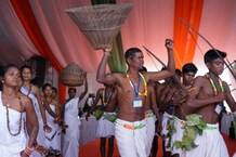 युवा महोत्सव: राज्यपाल अनुसुईया उइके और CM भूपेश के बीच हुई रस्साकस्सी, देखें खास PHOTOS