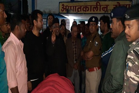 आरा में अपराधियों का कहर, सेल्स टैक्स के वकील समेत दो की गोली मारकर हत्या आरा में अपराधियों का कहर, सेल्स टैक्स के वकील समेत दो की गोली मारकर हत्या