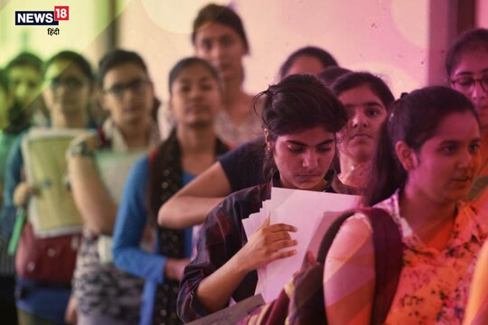आज के समय की बात करें तो महिलाएं हर कार्यक्षेत्र में पुरुषों के साथ कंधे से कंधा मिलाकर काम कर रही हैं.