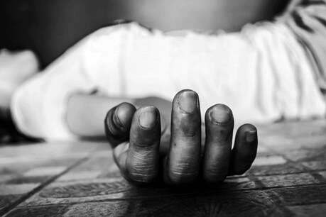 ऊना में नामी ढाबे के मालिक के बेटे ने नौकर के क्वार्टर में की आत्महत्या ऊना में नामी ढाबे के मालिक के बेटे ने नौकर के क्वार्टर में की आत्महत्या