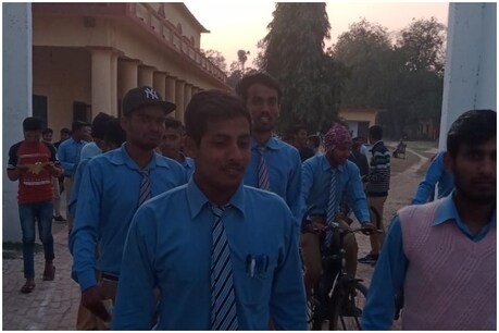 UP बोर्ड परीक्षा: पहले दिन दिखी प्रशासन की सख्ती, गोरखपुर में 12204 स्टूडेंट्स ने छोड़ी परीक्षा UP बोर्ड परीक्षा: पहले दिन दिखी प्रशासन की सख्ती, गोरखपुर में 12204 स्टूडेंट्स ने छोड़ी परीक्षा