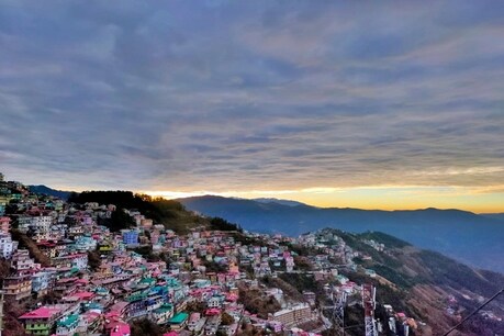 हिमाचल में मौसम: बादल छाए, 6 दिन तक बारिश और बर्फबारी के आसार हिमाचल में मौसम: बादल छाए, 6 दिन तक बारिश और बर्फबारी के आसार