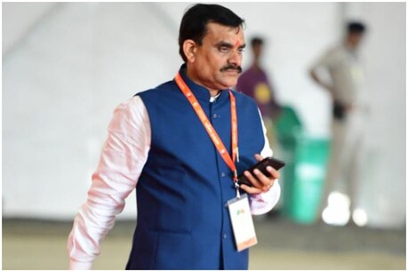 संघ के चहेते वीडी शर्मा के हाथ मध्य प्रदेश BJP की कमान देने के पीछे ये है अहम वजह- पढ़ें Inside Story संघ के चहेते वीडी शर्मा के हाथ मध्य प्रदेश BJP की कमान देने के पीछे ये है अहम वजह- पढ़ें Inside Story
