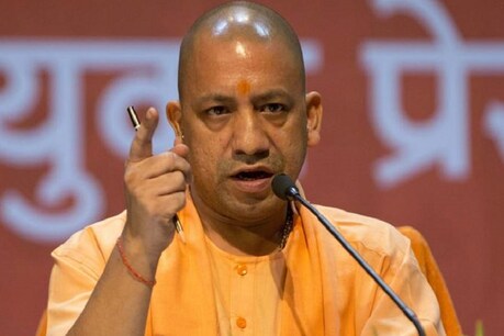 एक्शन में CM योगी, लाव लश्कर लेकर ओला पीड़ित किसानों के खेतों में पहुंचे मंत्री और डीएम एक्शन में CM योगी, लाव लश्कर लेकर ओला पीड़ित किसानों के खेतों में पहुंचे मंत्री और डीएम