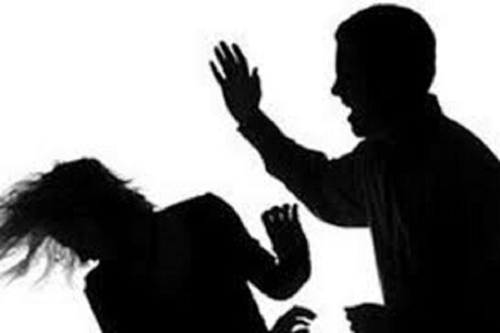 फतेहाबाद में कंडोम न देने पर PHC कर्मी की पत्नी से छेड़छाड़ और मारपीट, केस दर्ज फतेहाबाद में कंडोम न देने पर PHC कर्मी की पत्नी से छेड़छाड़ और मारपीट, केस दर्ज