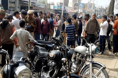 2 बुलेट मोटरसाइकिल वालों के अलग-अलग 33 हजार 500 रुपये के चालान काटे गए 2 बुलेट मोटरसाइकिल वालों के अलग-अलग 33 हजार 500 रुपये के चालान काटे गए