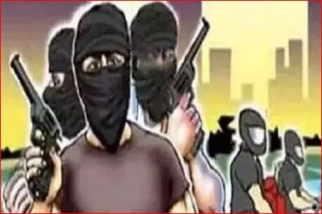 पटना: दुकान बंद करने के दौरान पहुंचे बाइक सवार लुटेरे फिर लूट ले गए कैश और चेन पटना: दुकान बंद करने के दौरान पहुंचे बाइक सवार लुटेरे फिर लूट ले गए कैश और चेन