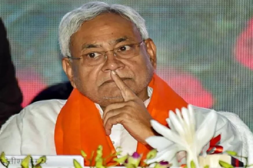 नीतीश कुमार बीजेपी के साथ कितने सहज हैं अभी यह ठीक-ठीक कहना फिलहाल मुश्किल है.