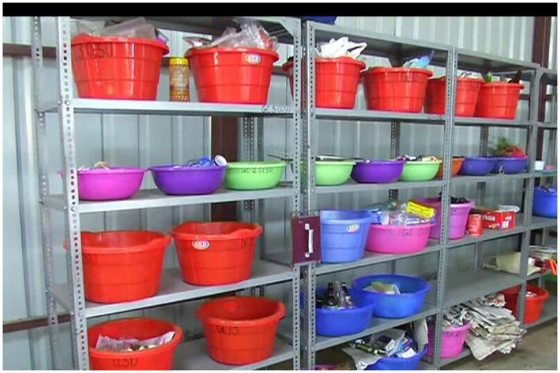 राष्ट्रीय उच्चतर शिक्षा अभियान यानि रूसा के तहत निर्मित यह गार्बेज क्लीनिक अम्बिकापुर मॉडल पर काम करना शुरू कर चुका है. इसी वर्ष पंद्रह जनवरी से गार्बेज क्लीनिक में कूड़े का इलाज शुरू हो गया है. आपको बता दें कि अम्बिकापुर पूरे देश में स्वच्छता का मॉडल है. राष्ट्रीय उच्चतर शिक्षा अभियान यानि रूसा के तहत निर्मित यह गार्बेज क्लीनिक अम्बिकापुर मॉडल पर काम करना शुरू कर चुका है. इसी वर्ष पंद्रह जनवरी से गार्बेज क्लीनिक में कूड़े का इलाज शुरू हो गया है. आपको बता दें कि अम्बिकापुर पूरे देश में स्वच्छता का मॉडल है.