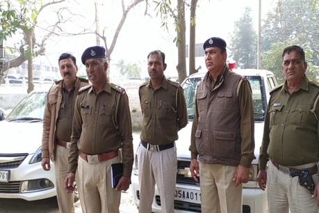 करनाल: बच्चे का अपहरण कर फंदे पर लटका अपहरणकर्ता, जांच में जुटी पुलिस करनाल: बच्चे का अपहरण कर फंदे पर लटका अपहरणकर्ता, जांच में जुटी पुलिस