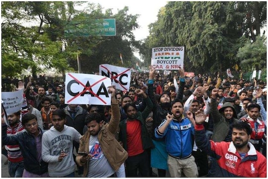 बीजेपी की कर्नाटक इकाई ने सीएए 2019 का विरोध करने वाले लोगों को कानून से प्रभावित लोगों की सूची जारी करने की चुनौती दी है. 