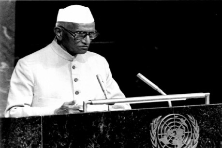 मोरारजी ने क्यों कहा था- एक दिन देश को महात्मा गांधी की खादी पर आना ही पड़ेगा मोरारजी ने क्यों कहा था- एक दिन देश को महात्मा गांधी की खादी पर आना ही पड़ेगा