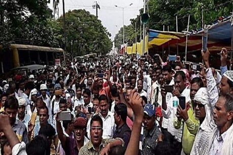 बिहार के हड़ताली शिक्षकों पर कार्रवाई के मूड में सरकार, दर्ज हो सकती है FIR बिहार के हड़ताली शिक्षकों पर कार्रवाई के मूड में सरकार, दर्ज हो सकती है FIR