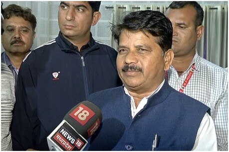 आईफा अवॉर्ड्स की मुफ्त टिकट को लेकर BJP-कांग्रेस आमने-सामने, कमलनाथ के मंत्री ने दिया दो टूक जवाब आईफा अवॉर्ड्स की मुफ्त टिकट को लेकर BJP-कांग्रेस आमने-सामने, कमलनाथ के मंत्री ने दिया दो टूक जवाब