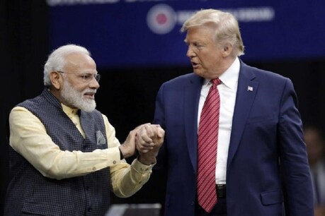 36 घंटे भारत में रुकेंगे ट्रंप, PM मोदी के साथ करेंगे लंच और इन मुद्दों पर होगी बातचीत 36 घंटे भारत में रुकेंगे ट्रंप, PM मोदी के साथ करेंगे लंच और इन मुद्दों पर होगी बातचीत