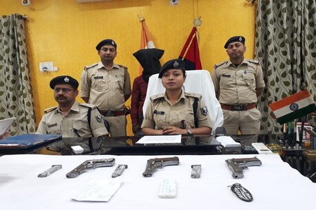 हथियारों की डिलिवरी से पहले ही पकड़ा गया तस्कर, पिस्टल-कारतूस बरामद हथियारों की डिलिवरी से पहले ही पकड़ा गया तस्कर, पिस्टल-कारतूस बरामद