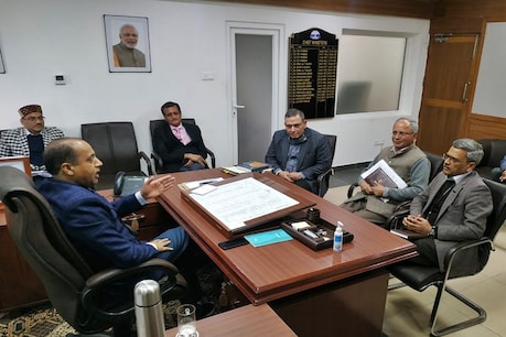 COVID-19: हिमाचल में जरूरी वस्तुओं के पर्याप्त भंडार, प्रभावी कदम उठाए जा रहे: CM COVID-19: हिमाचल में जरूरी वस्तुओं के पर्याप्त भंडार, प्रभावी कदम उठाए जा रहे: CM